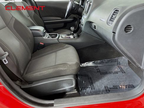 Used 2022 Dodge Charger SXT RWD image 33