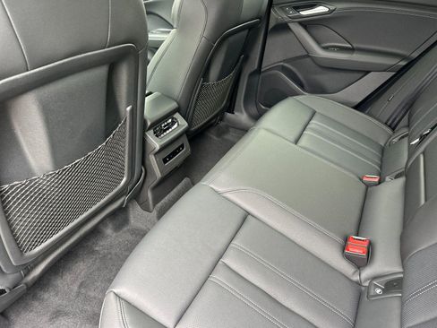 New 2027 Audi SQ6 e-tron Premium Plus AWD/4WD image 11
