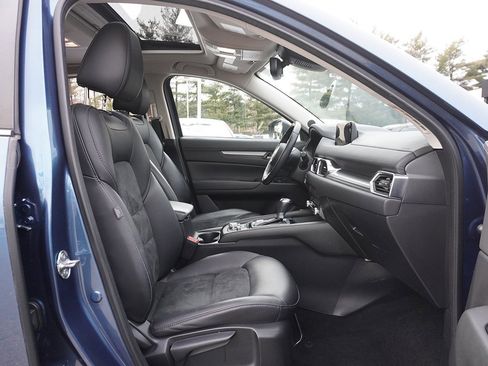 Used 2019 MAZDA CX-5 Touring image 31