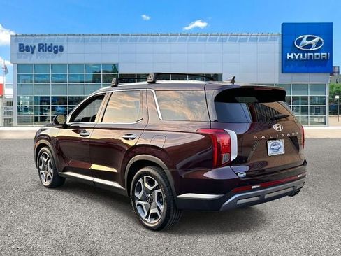 Used 2023 Hyundai Palisade SEL w/ Premium Package AWD/4WD image 7
