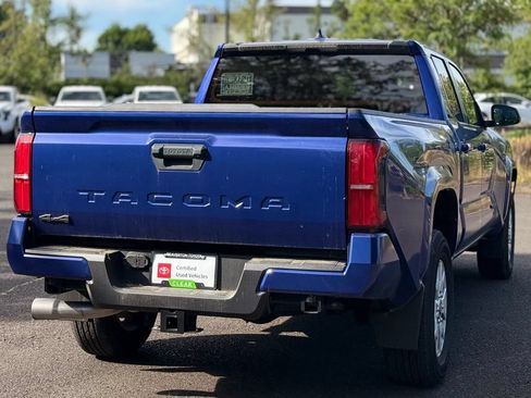 Used 2024 Toyota Tacoma SR5 AWD/4WD image 5