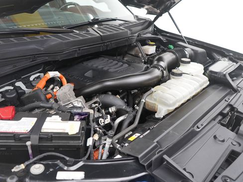 Used 2021 Ford F150 Lariat w/ Equipment Group 502A High image 31