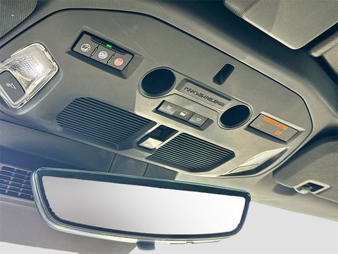 Used 2026 GMC Hummer EV SUV w/ LPO, Sport Package image 19