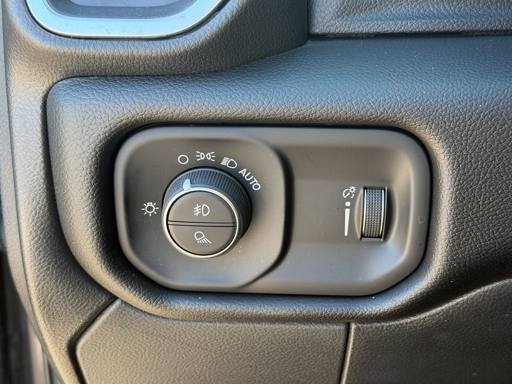 Used 2026 RAM 2500 Big Horn AWD/4WD image 10