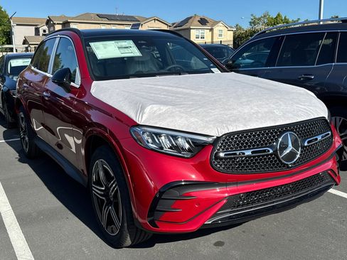 New 2026 Mercedes-Benz GLC 300 4MATIC image 2