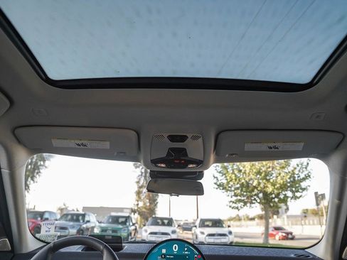 Used 2025 MINI Cooper Countryman S w/ Comfort Package Max image 17