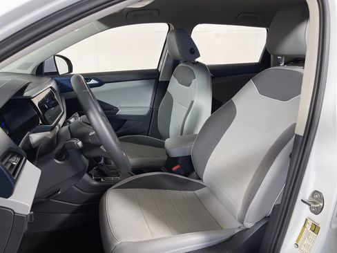 Used 2023 Volkswagen Taos SE image 12