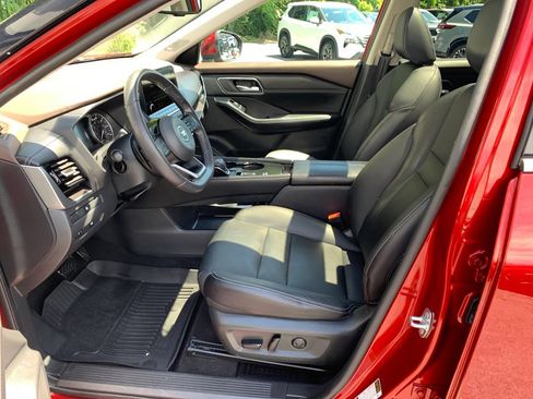Used 2021 Nissan Rogue SL w/ Premium Package FWD image 17