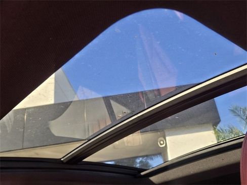 Used 2022 BMW X4 xDrive30i w/ M Sport Package image 16