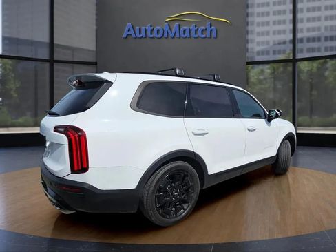 Used 2022 Kia Telluride SX w/ SX Prestige Package image 9