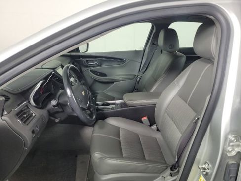 Used 2017 Chevrolet Impala LT FWD image 10