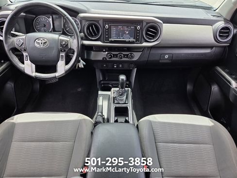 Used 2018 Toyota Tacoma SR5 RWD image 12