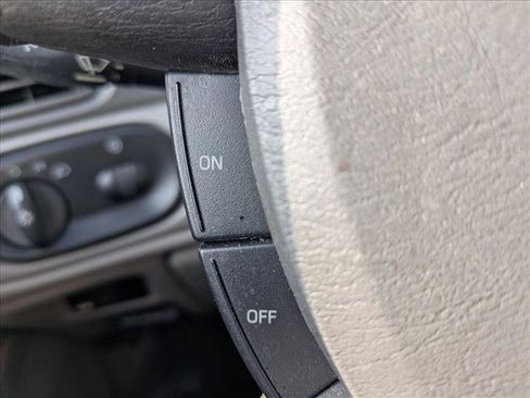 Used 2006 Ford Taurus SEL FWD image 13