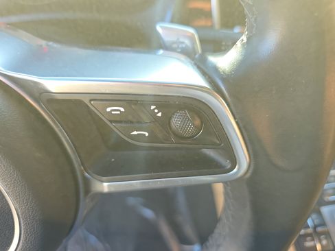 Used 2017 Porsche Macan S image 32