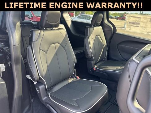 New 2026 Chrysler Pacifica Limited w/ S Appearance Package image 52