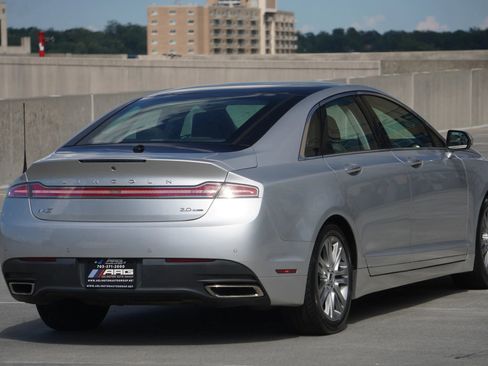 Used 2014 Lincoln MKZ Sedan 4D w/ Equipment Group 102A Reserve image 5