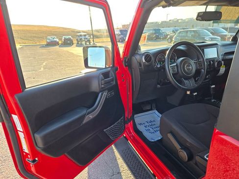 Used 2013 Jeep Wrangler Sport image 14