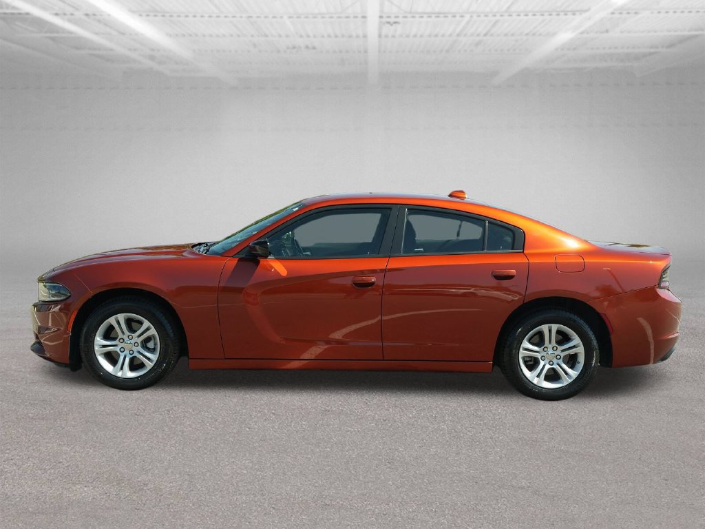 Used 2023 Dodge Charger SXT w/ Cold Weather Package RWD image 4