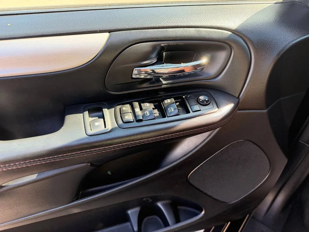 Used 2018 Dodge Grand Caravan GT FWD image 56