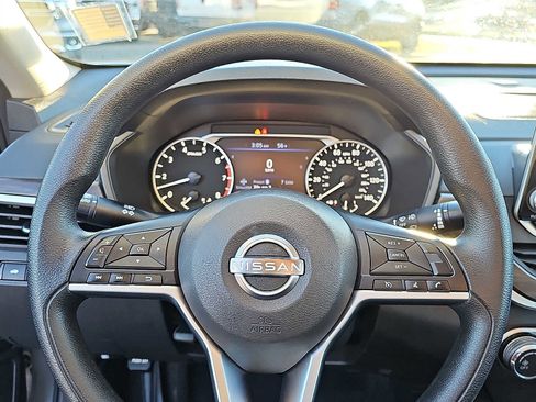 Used 2023 Nissan Altima 2.5 SV image 19