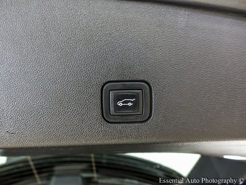 Certified 2023 Cadillac XT6 Premium Luxury image 23