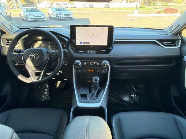 Used 2025 Toyota RAV4 XLE Premium w/ Weather Package AWD/4WD image 17