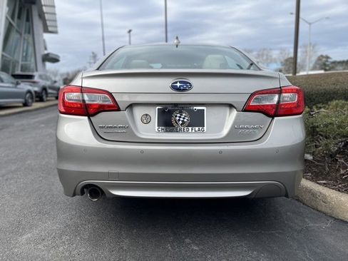 Used 2017 Subaru Legacy 2.5i Limited image 10