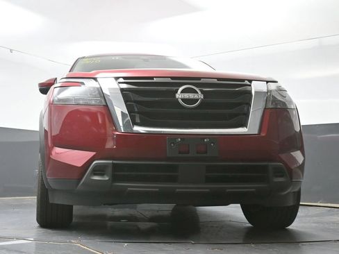 Used 2025 Nissan Pathfinder SV FWD image 27
