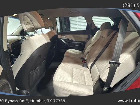 Used 2017 Hyundai Santa Fe SE FWD image 15
