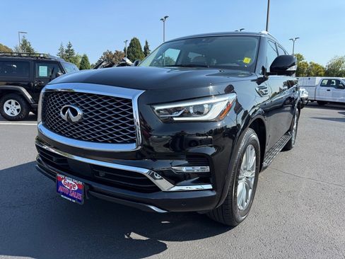 Used 2023 INFINITI QX80 Luxe w/ Cargo Package image 14