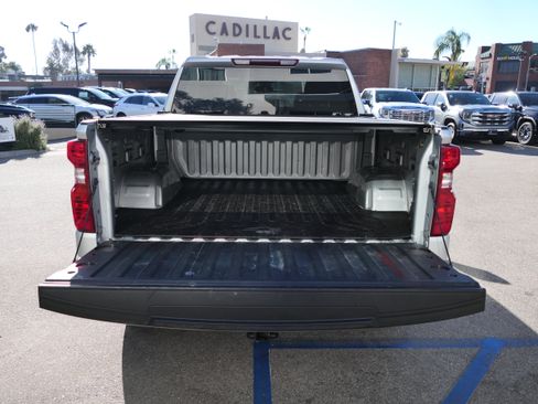 Used 2022 Chevrolet Silverado 1500 Custom w/ LPO, Dark Essentials Package RWD image 5