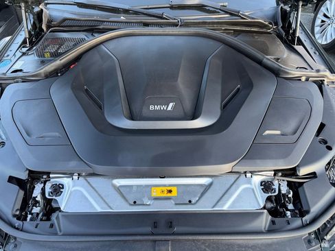 Used 2023 BMW i4 eDrive35 w/ Premium Package image 32