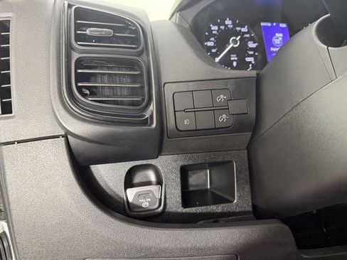 Used 2026 RAM ProMaster 2500 w/ Convenience Group FWD image 23