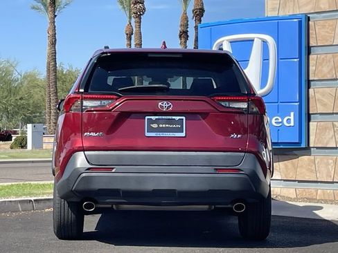 Used 2022 Toyota RAV4 XLE FWD image 7