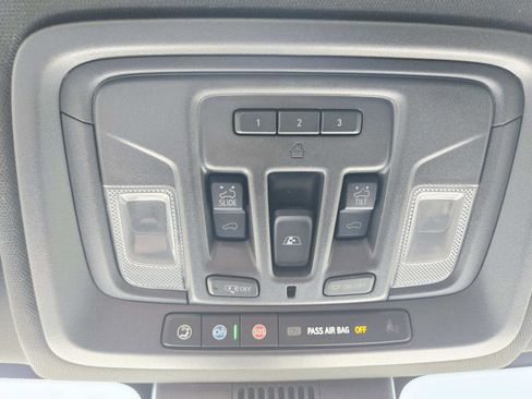 Used 2024 GMC Sierra 2500 AT4 w/ AT4 Premium Plus Package AWD/4WD image 43