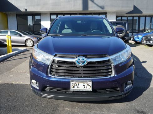 Used 2014 Toyota Highlander Limited image 3