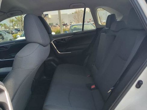 Certified 2022 Toyota RAV4 LE FWD image 13