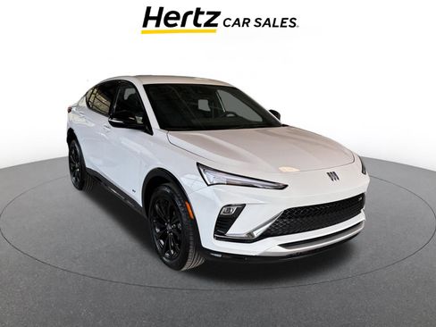 Used 2025 Buick Envista Sport Touring image 1