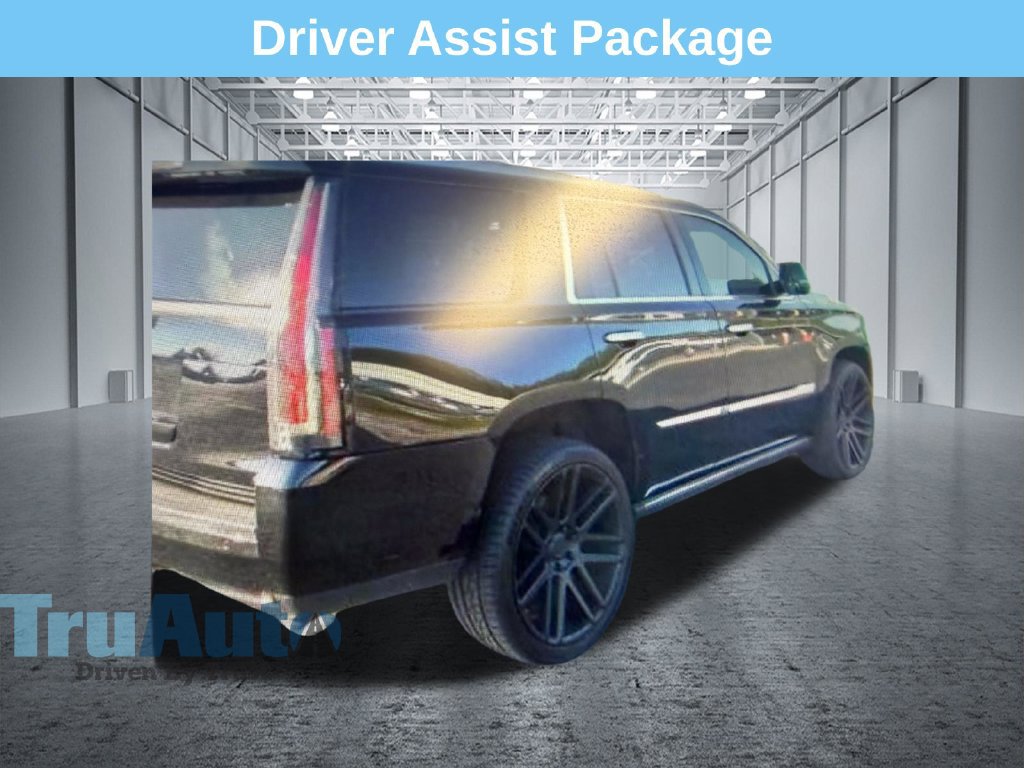 Used 2017 Cadillac Escalade Platinum AWD/4WD image 3