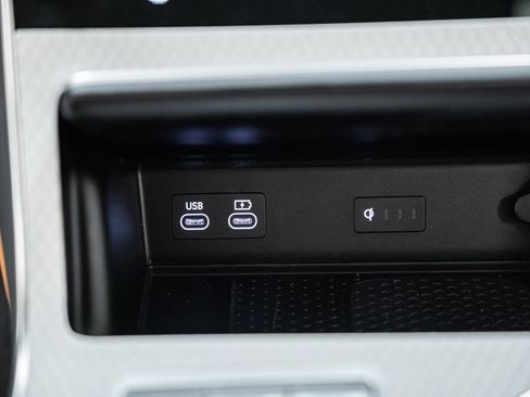 Used 2025 Genesis GV80 2.5T Prestige image 30