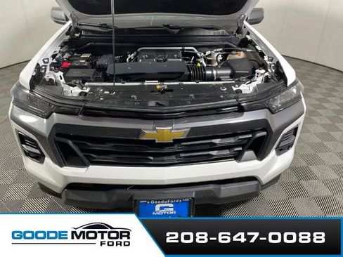 Used 2024 Chevrolet Colorado LT w/ LT Convenience Package II AWD/4WD image 26
