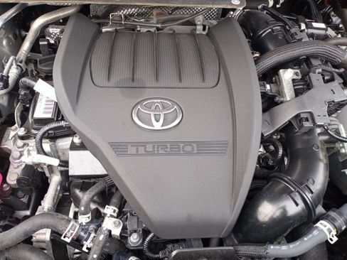 Used 2023 Toyota Highlander XLE image 41