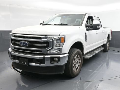 Used 2020 Ford F250 Lariat w/ Lariat Value Package image 4