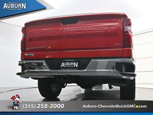 Used 2023 Chevrolet Silverado 1500 LT AWD/4WD image 24