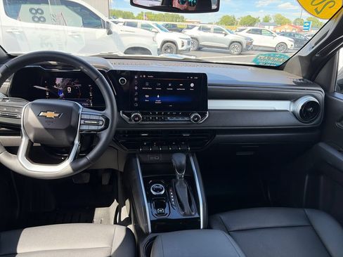 Certified 2023 Chevrolet Colorado LT w/ LT Convenience Package III AWD/4WD image 11
