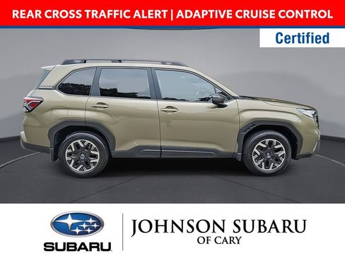 Certified 2025 Subaru Forester Premium w/ Convenience Package #1 AWD/4WD image 5