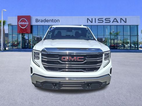 Used 2025 GMC Sierra 1500 SLT RWD image 2