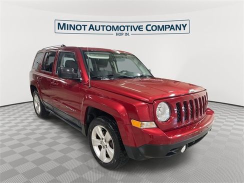 Used 2014 Jeep Patriot Latitude image 1