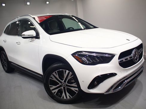 Used 2025 Mercedes-Benz GLA 250 4MATIC image 30