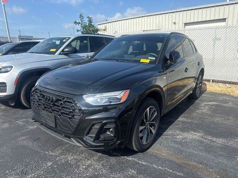 Used 2024 Audi Q5 2.0T Premium w/ Summer of Audi Package AWD/4WD image 1